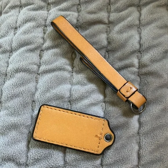 Coach Tan Leather Purse / Wristlet Accessories - Picture 2 of 5